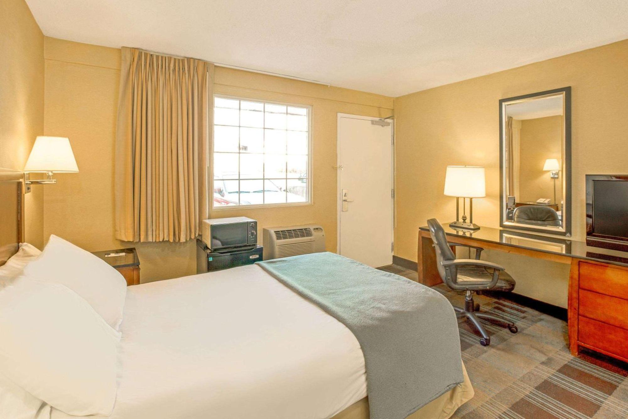 Travelodge By Wyndham Silver Spring Kültér fotó